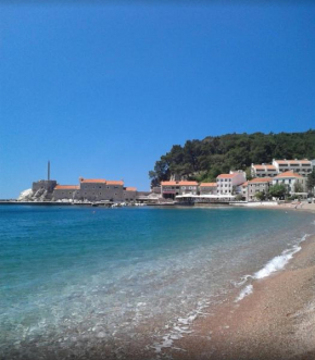 Petrovac Bay Monte